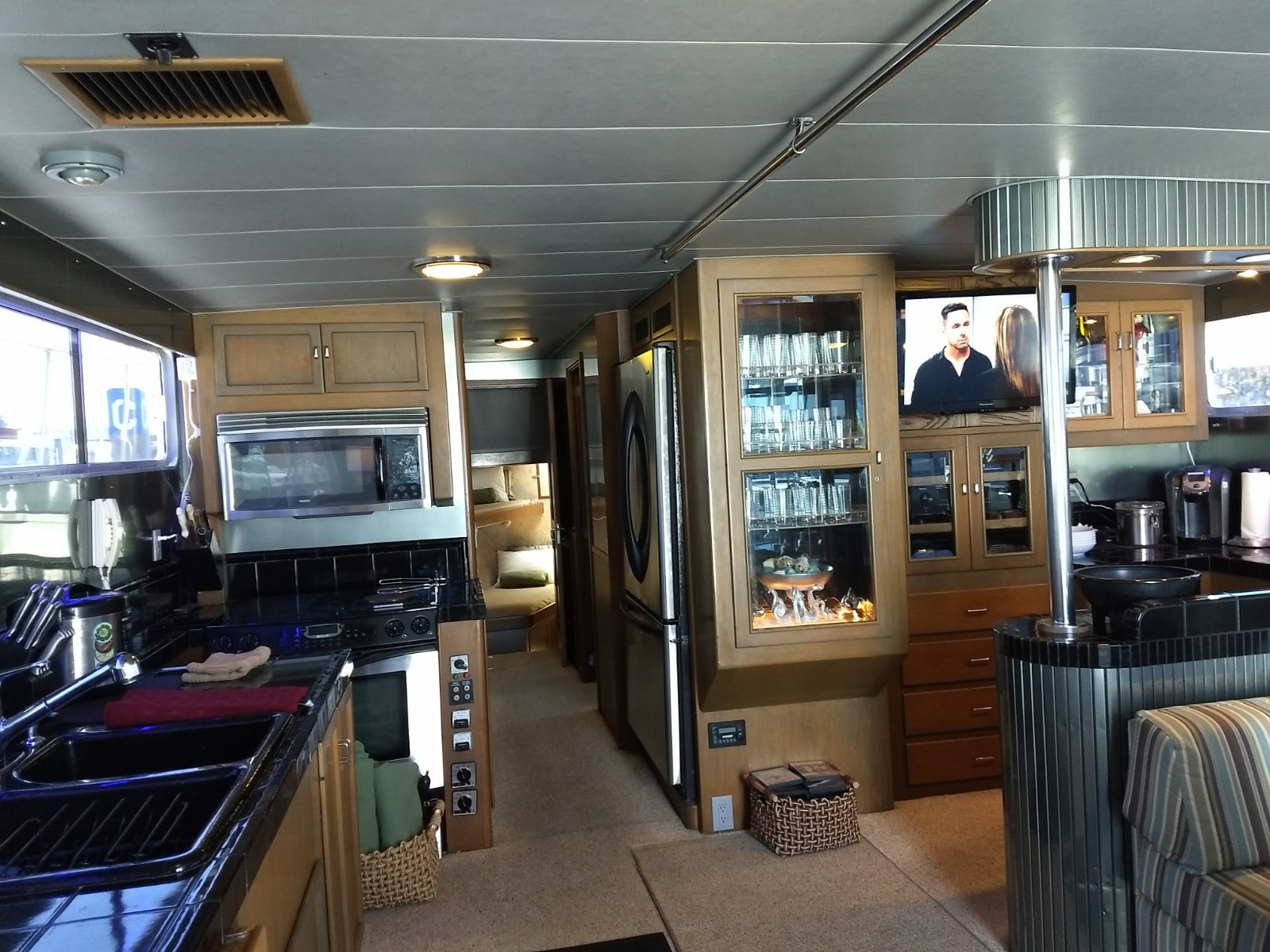 Voodoo H & M Landing Bookings